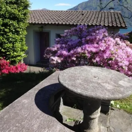 Casa vacanze Eco-casa Paradiso C, Schwimmbad, Garten Und Wunderschone Seesicht, Ruhig Und Sonnig Gelegen Minusio