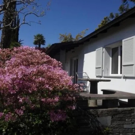 Eco-casa Paradiso C, Schwimmbad, Garten Und Wunderschone Seesicht, Ruhig Und Sonnig Gelegen *
