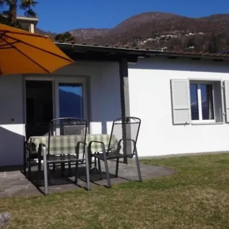Eco-casa Paradiso C, Schwimmbad, Garten Und Wunderschone Seesicht, Ruhig Und Sonnig Gelegen Casa vacanze Minusio