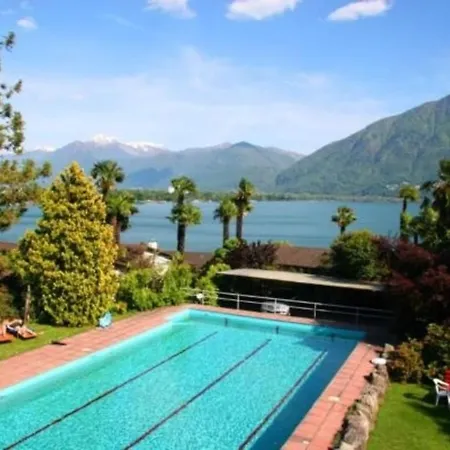 Eco-casa Paradiso C, Schwimmbad, Garten Und Wunderschone Seesicht, Ruhig Und Sonnig Gelegen *